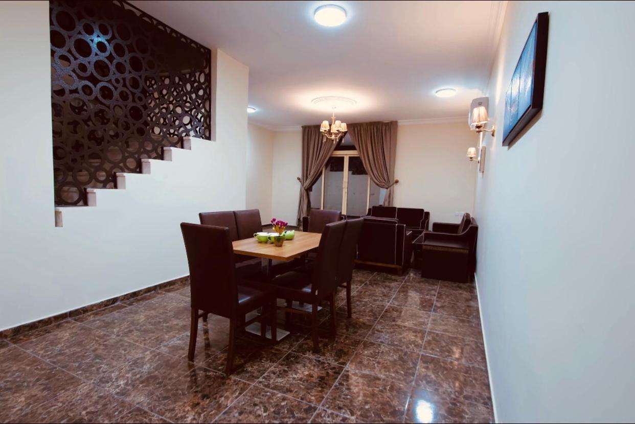 Hotel Arees Beach à Rayyis Extérieur photo