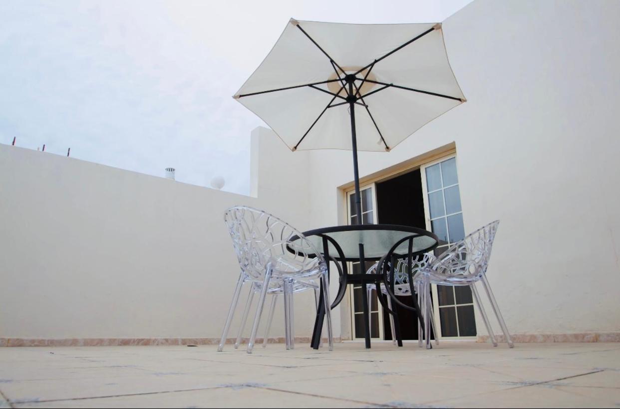 Hotel Arees Beach à Rayyis Extérieur photo